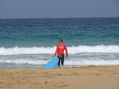 Surf a Fuerteventura, a caccia dell’onda perfetta
